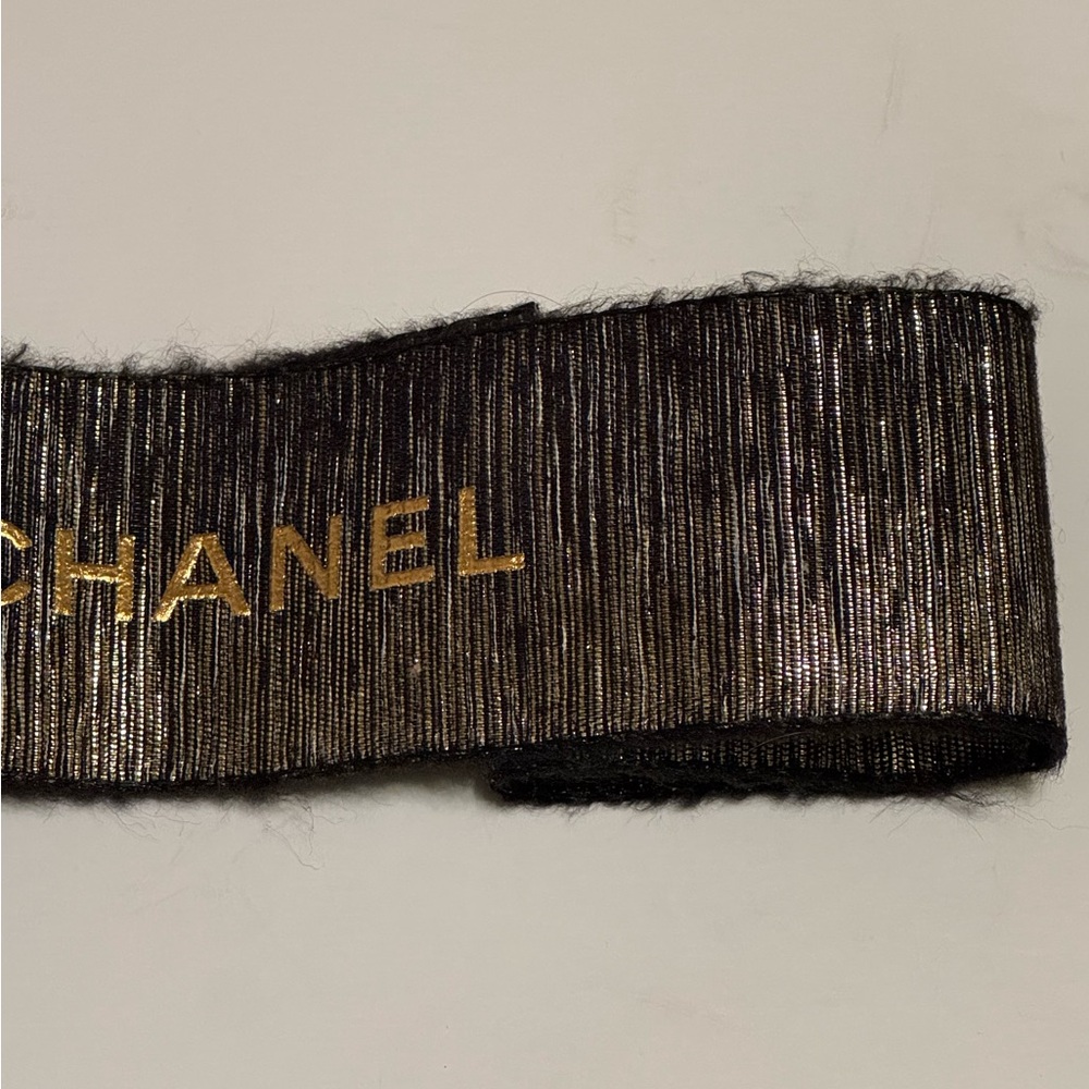 Chanel Black and Gold Ribbon - Picture 3 of 5
